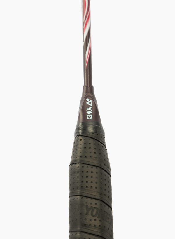 Yonex Astrox 100 ZZ Kurenai badminton racket frame detail